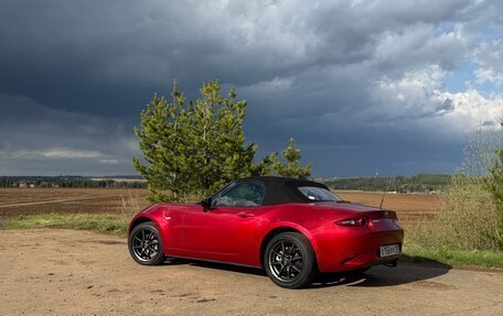 Mazda Roadster IV (ND), 2016 год, 1 637 000 рублей, 2 фотография