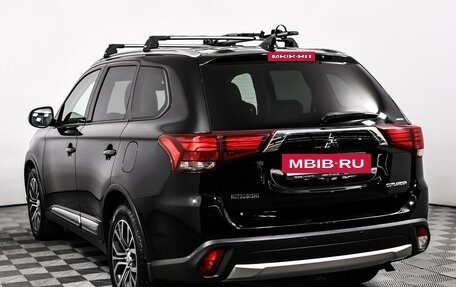 Mitsubishi Outlander III рестайлинг 3, 2018 год, 2 157 000 рублей, 7 фотография