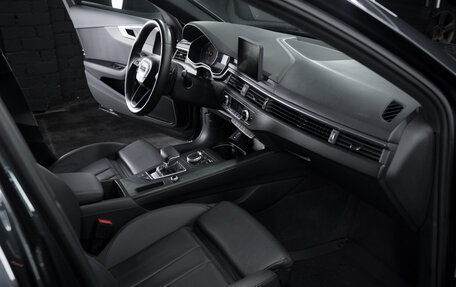 Audi A4, 2019 год, 2 350 000 рублей, 21 фотография