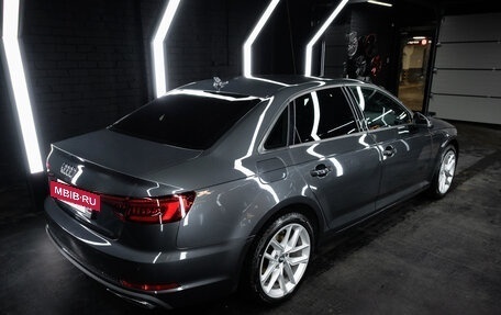 Audi A4, 2019 год, 2 350 000 рублей, 11 фотография