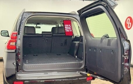 Toyota Land Cruiser Prado 150 рестайлинг 2, 2023 год, 6 600 000 рублей, 25 фотография