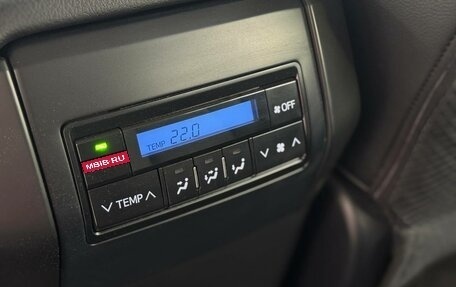 Toyota Land Cruiser Prado 150 рестайлинг 2, 2023 год, 6 600 000 рублей, 24 фотография