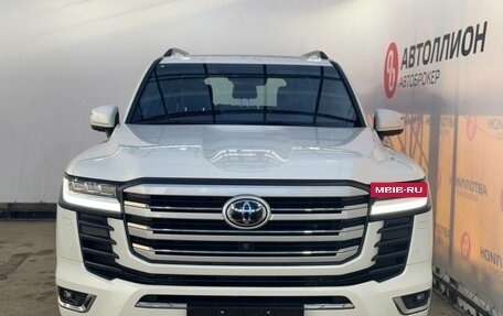 Toyota Land Cruiser, 2023 год, 12 690 000 рублей, 2 фотография