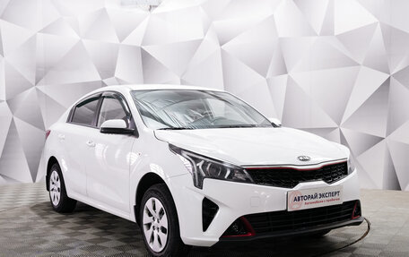 KIA Rio IV, 2021 год, 1 681 000 рублей, 7 фотография