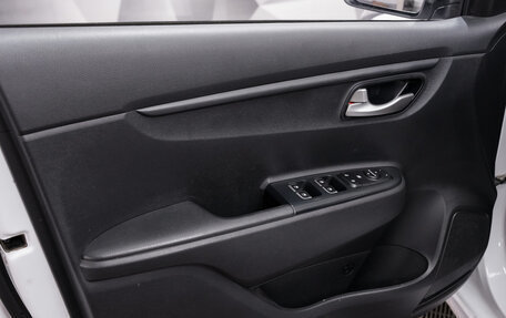 KIA Rio IV, 2021 год, 1 681 000 рублей, 16 фотография