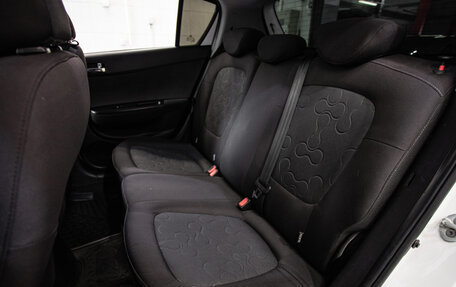 Hyundai i20 IB рестайлинг, 2010 год, 450 000 рублей, 10 фотография