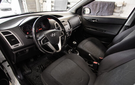 Hyundai i20 IB рестайлинг, 2010 год, 450 000 рублей, 15 фотография