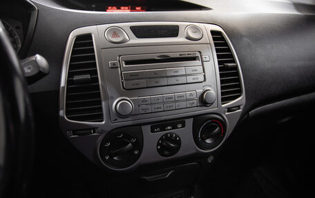 Hyundai i20 IB рестайлинг, 2010 год, 450 000 рублей, 18 фотография