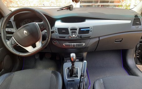 Renault Laguna III рестайлинг, 2008 год, 550 000 рублей, 4 фотография