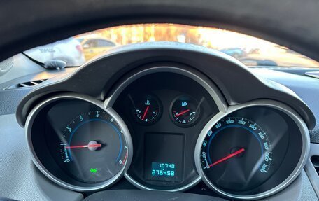 Chevrolet Cruze II, 2010 год, 585 000 рублей, 7 фотография