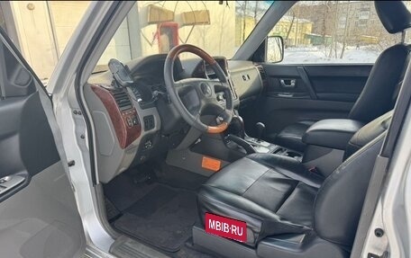 Mitsubishi Pajero III рестайлинг, 2003 год, 777 000 рублей, 10 фотография