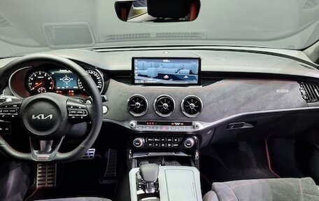 KIA Stinger I, 2022 год, 4 840 346 рублей, 5 фотография