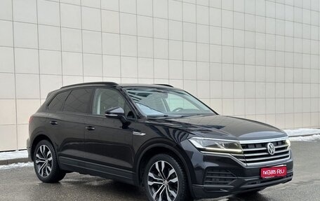 Volkswagen Touareg III, 2019 год, 4 300 000 рублей, 1 фотография