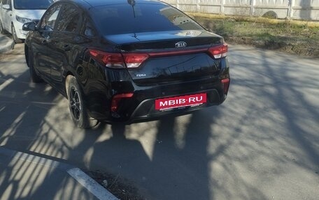 KIA Rio IV, 2018 год, 1 300 000 рублей, 2 фотография