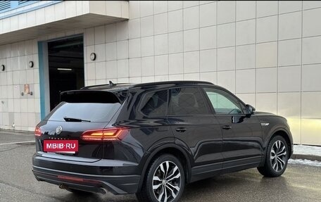 Volkswagen Touareg III, 2019 год, 4 300 000 рублей, 9 фотография