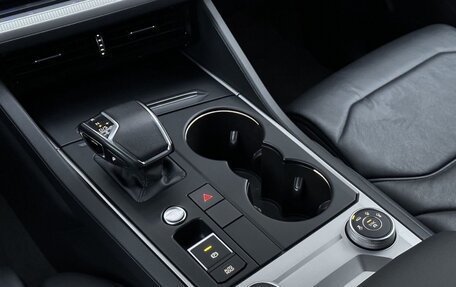 Volkswagen Touareg III, 2019 год, 4 300 000 рублей, 22 фотография