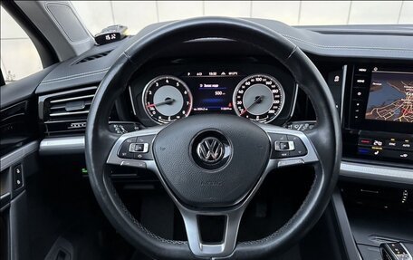 Volkswagen Touareg III, 2019 год, 4 300 000 рублей, 16 фотография