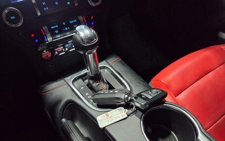 Ford Mustang VI рестайлинг, 2022 год, 4 095 000 рублей, 9 фотография