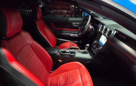 Ford Mustang VI рестайлинг, 2022 год, 4 095 000 рублей, 11 фотография