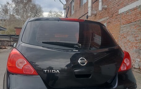 Nissan Tiida, 2011 год, 900 000 рублей, 5 фотография