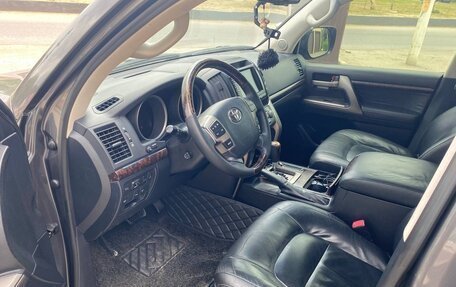 Toyota Land Cruiser 200, 2011 год, 3 250 000 рублей, 4 фотография