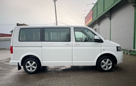 Volkswagen Caravelle T5, 2013 год, 2 200 000 рублей, 5 фотография