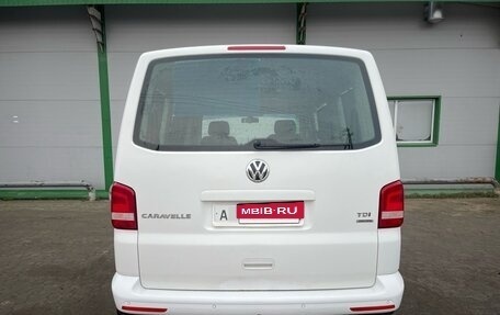 Volkswagen Caravelle T5, 2013 год, 2 200 000 рублей, 8 фотография