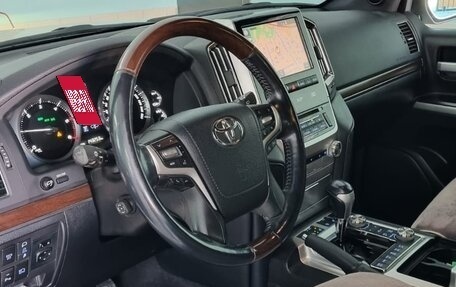 Toyota Land Cruiser 200, 2017 год, 6 500 000 рублей, 6 фотография