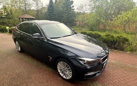 BMW 3 серия, 2018 год, 3 000 000 рублей, 21 фотография