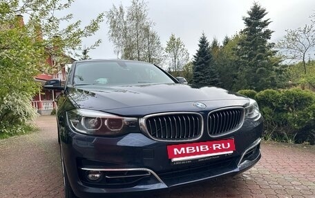 BMW 3 серия, 2018 год, 3 000 000 рублей, 19 фотография