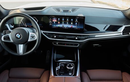 BMW X7, 2024 год, 15 895 000 рублей, 30 фотография