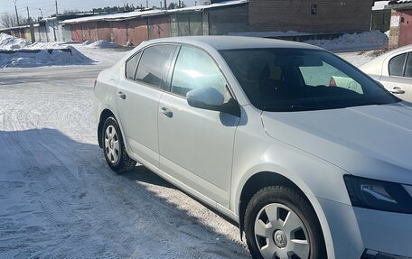 Skoda Octavia, 2018 год, 1 350 000 рублей, 2 фотография