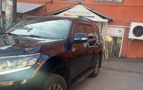 Toyota Land Cruiser Prado 150 рестайлинг 2, 2018 год, 5 100 000 рублей, 2 фотография