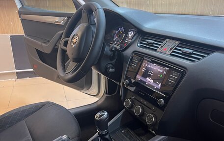 Skoda Octavia, 2018 год, 1 350 000 рублей, 7 фотография