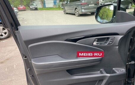 Honda Pilot III рестайлинг, 2016 год, 2 950 000 рублей, 27 фотография
