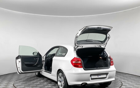 BMW 1 серия, 2011 год, 715 000 рублей, 8 фотография