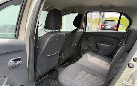 Renault Logan II, 2016 год, 885 000 рублей, 11 фотография