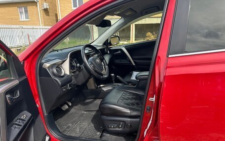 Toyota RAV4, 2015 год, 1 850 000 рублей, 4 фотография