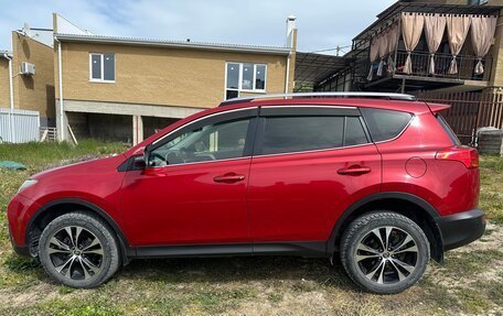 Toyota RAV4, 2015 год, 1 850 000 рублей, 5 фотография