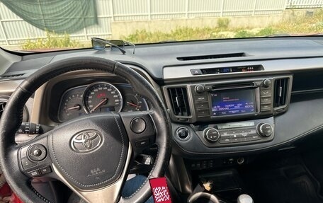 Toyota RAV4, 2015 год, 1 850 000 рублей, 9 фотография