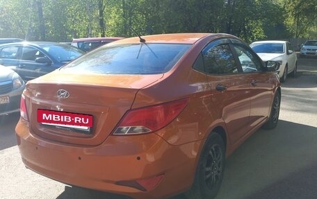 Hyundai Solaris II рестайлинг, 2015 год, 600 000 рублей, 8 фотография