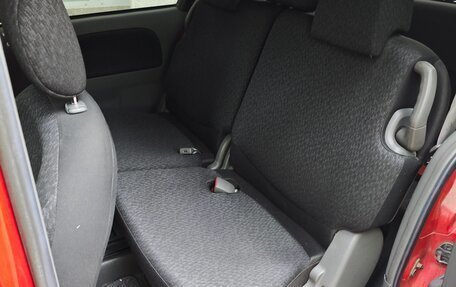 Toyota Sienta I, 2014 год, 1 150 000 рублей, 14 фотография