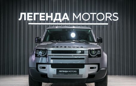 Land Rover Defender II, 2021 год, 8 990 000 рублей, 2 фотография