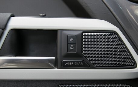 Land Rover Defender II, 2021 год, 8 990 000 рублей, 19 фотография