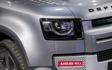 Land Rover Defender II, 2021 год, 8 990 000 рублей, 10 фотография
