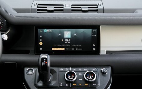 Land Rover Defender II, 2021 год, 8 990 000 рублей, 28 фотография
