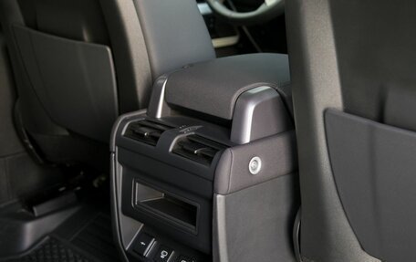 Land Rover Defender II, 2021 год, 8 990 000 рублей, 26 фотография