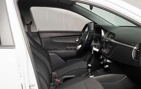 KIA Rio IV, 2020 год, 1 297 000 рублей, 10 фотография