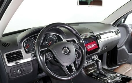 Volkswagen Touareg III, 2015 год, 2 650 000 рублей, 9 фотография
