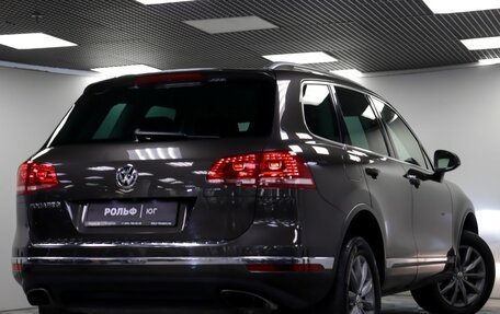 Volkswagen Touareg III, 2015 год, 2 650 000 рублей, 20 фотография